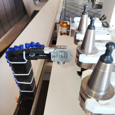 Дверные замки деревянные боковые отверстия CNC сверление фрезерный центр обработки для индивидуальных требований
