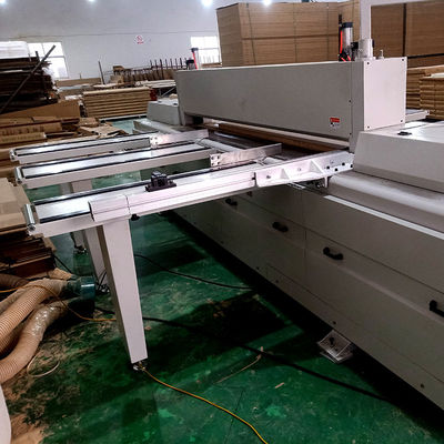 Машина для разделения древесных поддонов Kdt горизонтальная панель CNC для требований клиентов