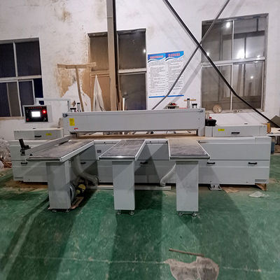 Оборудование для деревообработки Автоматическая железная пила CNC с 5200mm*3900mm*1700mm Спецификации