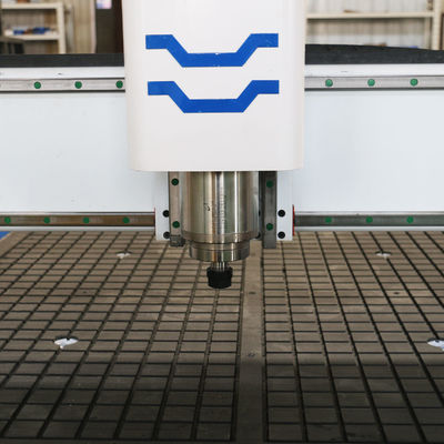 3200x1700x960 мм одностворчатый PM1325 3D CNC-маршрутизатор для резки дерева
