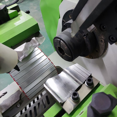 Многофункциональная деревообрабатывающая CNC деревянная станкообрабатывающая машина с максимальной длиной 750 мм