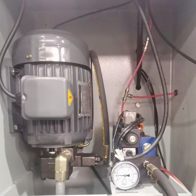 Автоматическая CNC-машина для шлифования сверху и поверхности круглого пилового лезвия из сплава