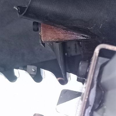 Автоматическая CNC-машина для шлифования сверху и поверхности круглого пилового лезвия из сплава