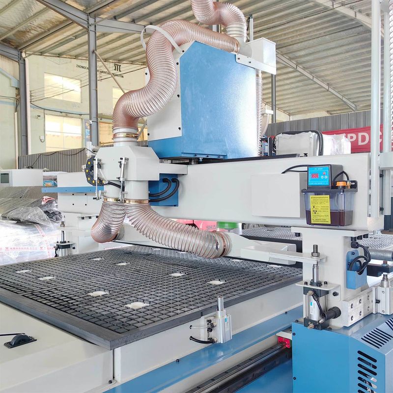 Высокоскоростной 6 шпинделей CNC деревообрабатывающий маршрутизатор для 3D резьбы и гравировки деревообработки